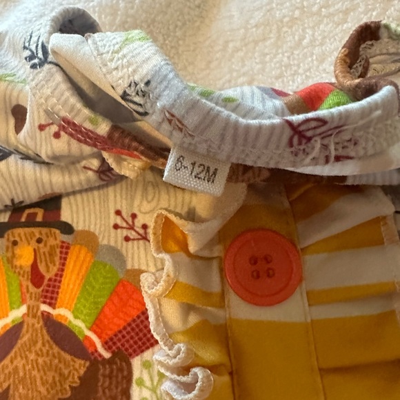 Boutique Thanksgiving romper turkey pattern 6-12 months snap bottom flare legs - Picture 3 of 5